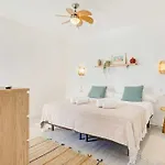 Puipana, 1 *